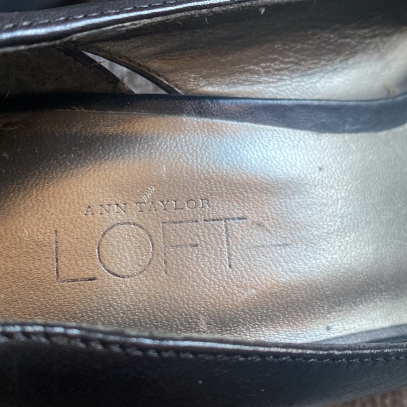 LOFT Leather Heels - Picture 5 of 6